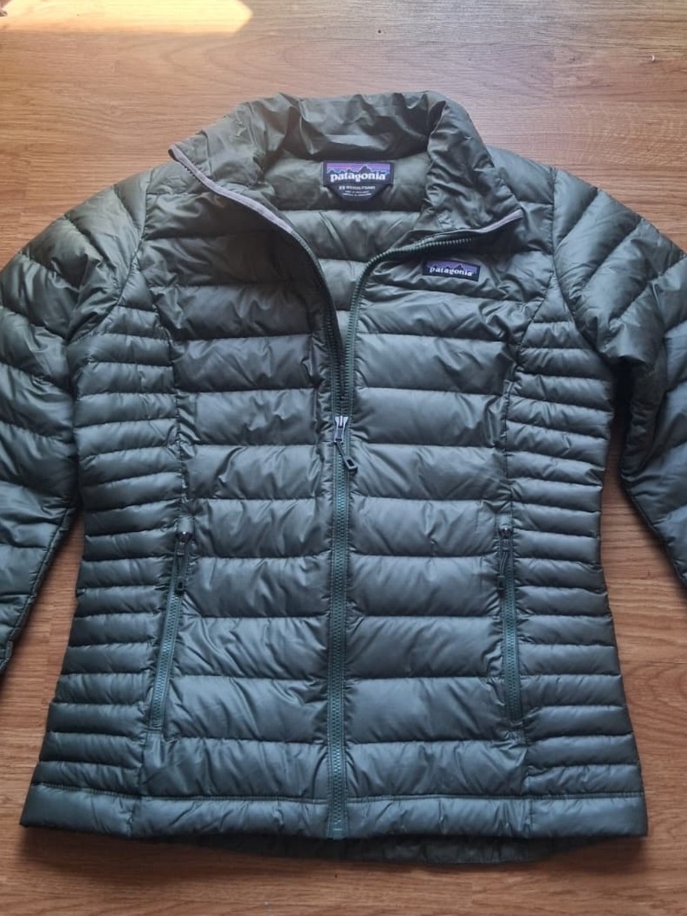 NWOT Patagonia Olive Green Quilted Down Puffer Jacket